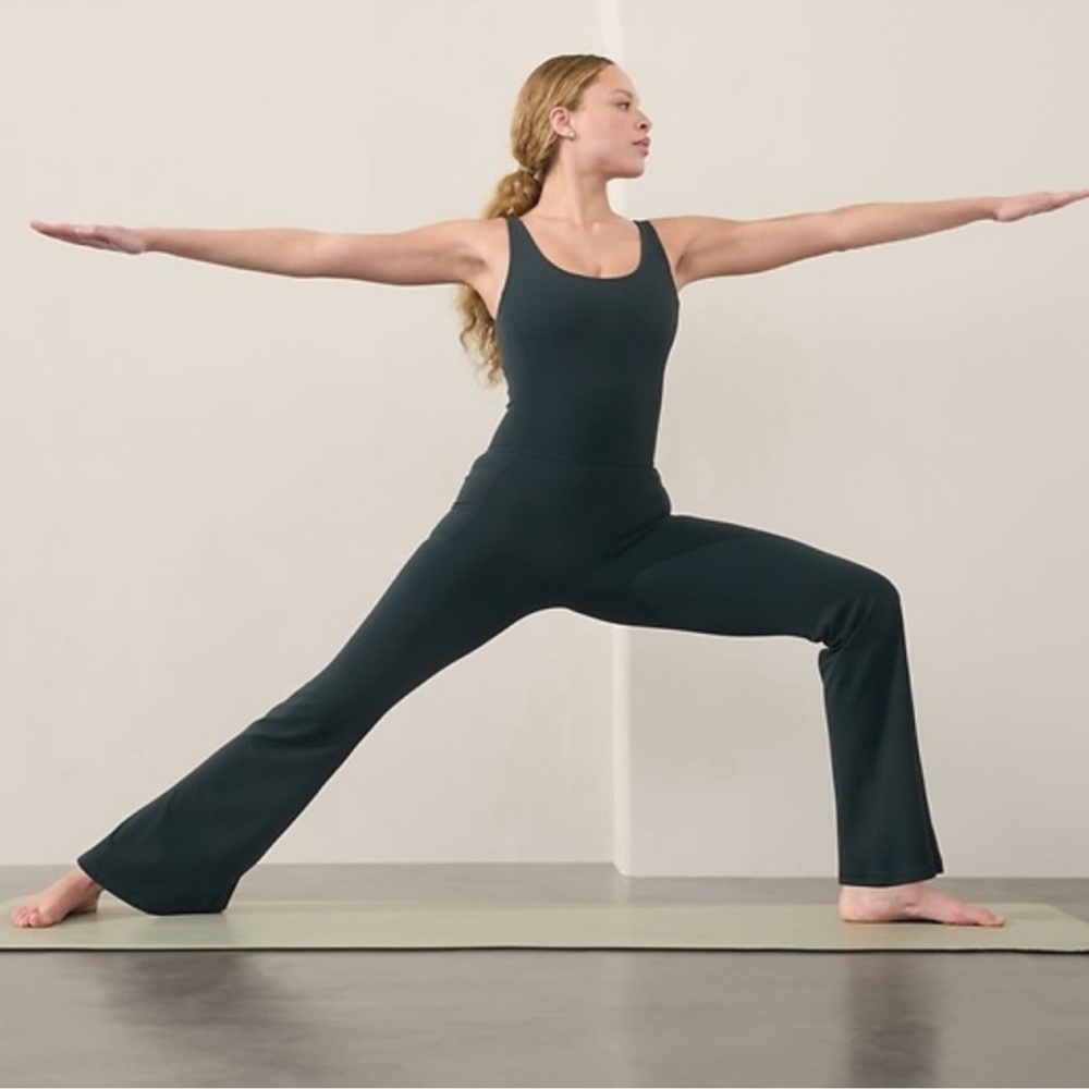 NWOT Athleta Salutation Flare Bodysuit - Picture 5 of 7